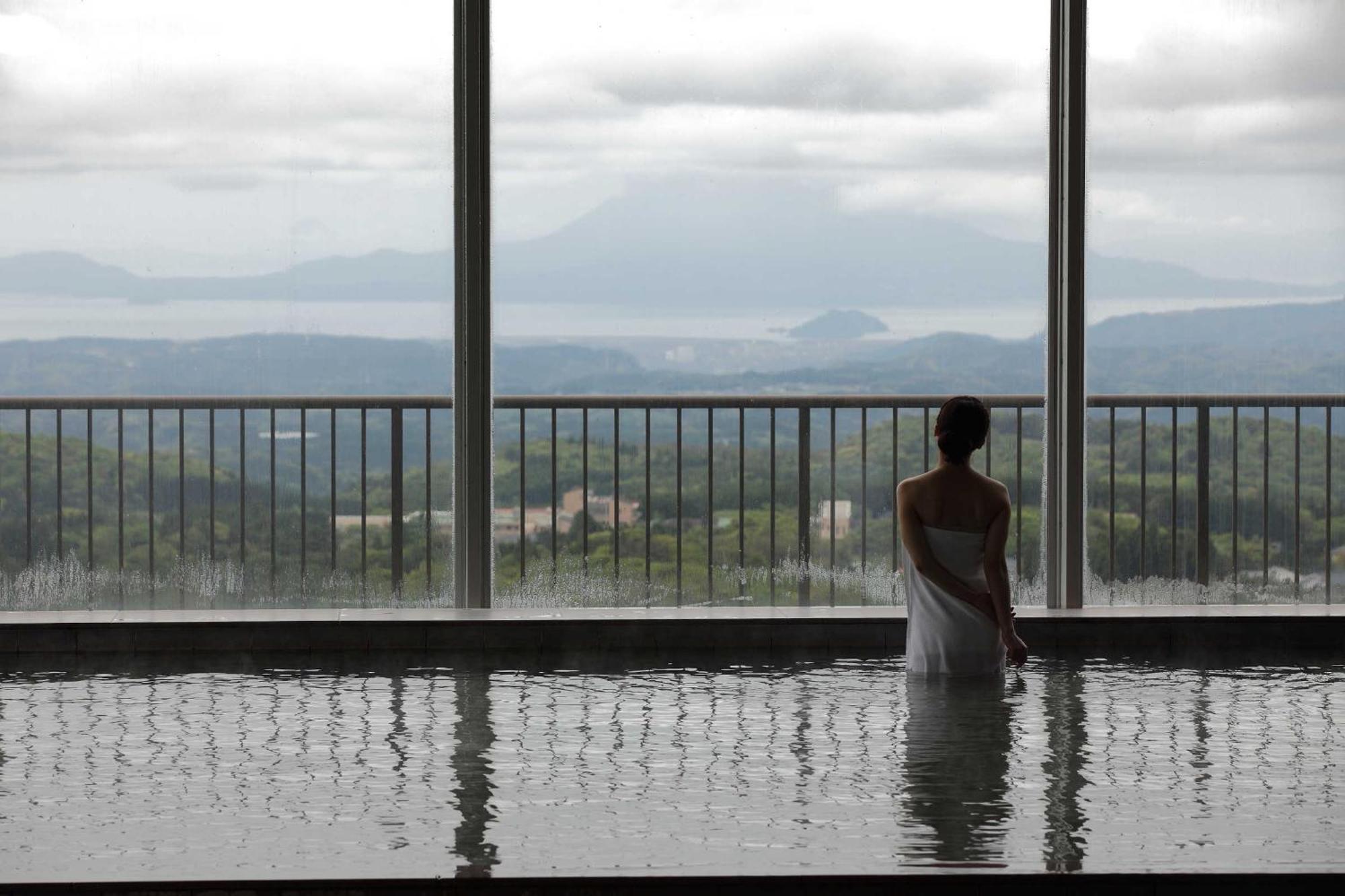 Kirishima Kanko Hotel Bagian luar foto